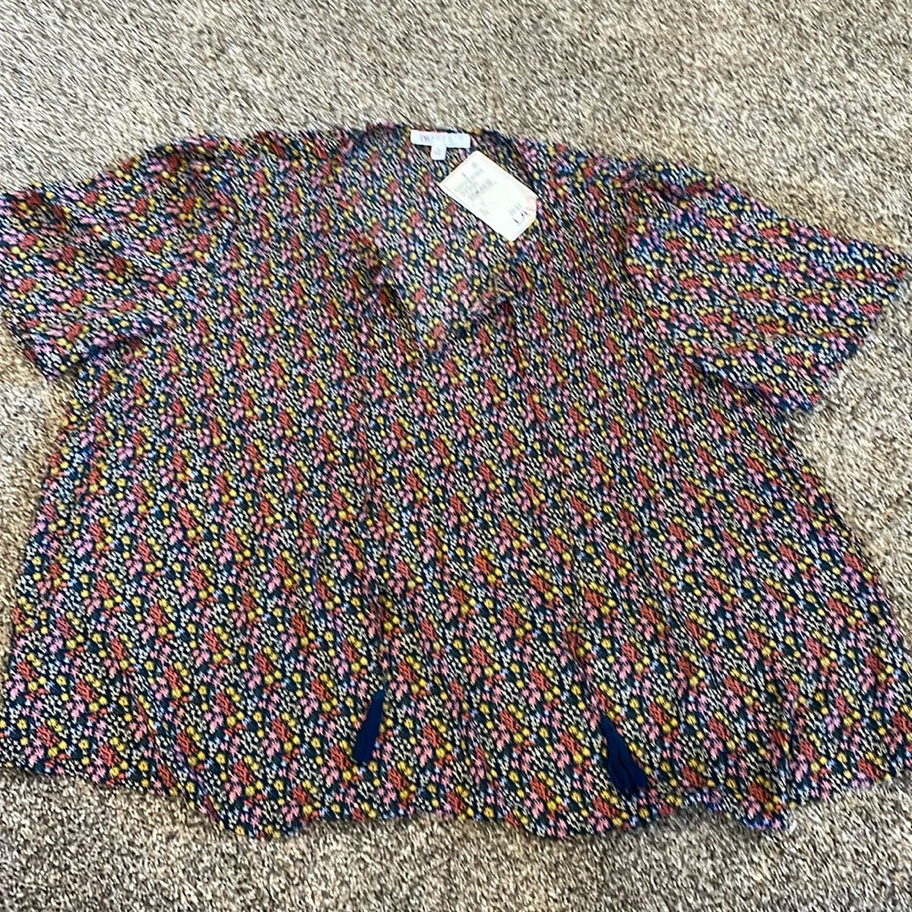 Brand new floral top